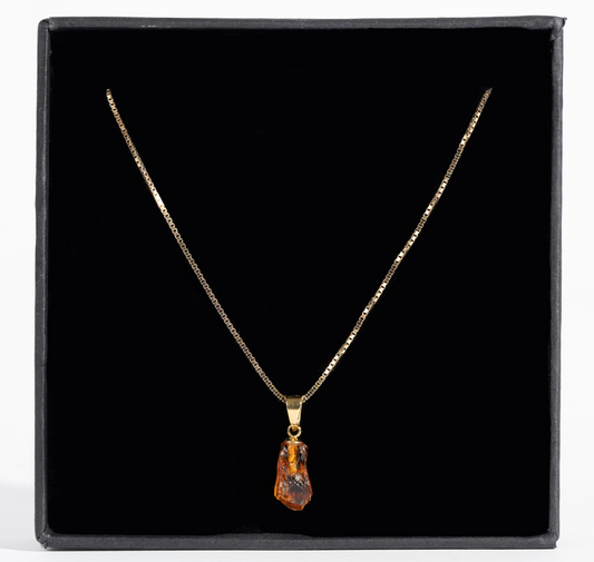 Retiazka s hessonitom – kameň vnútornej sily a rovnováhy.