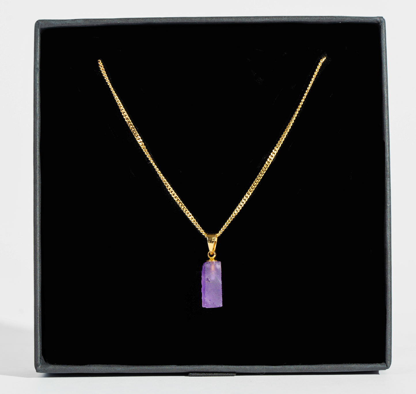 Ametyst – liečivý kameň, používaný proti urieknutiu