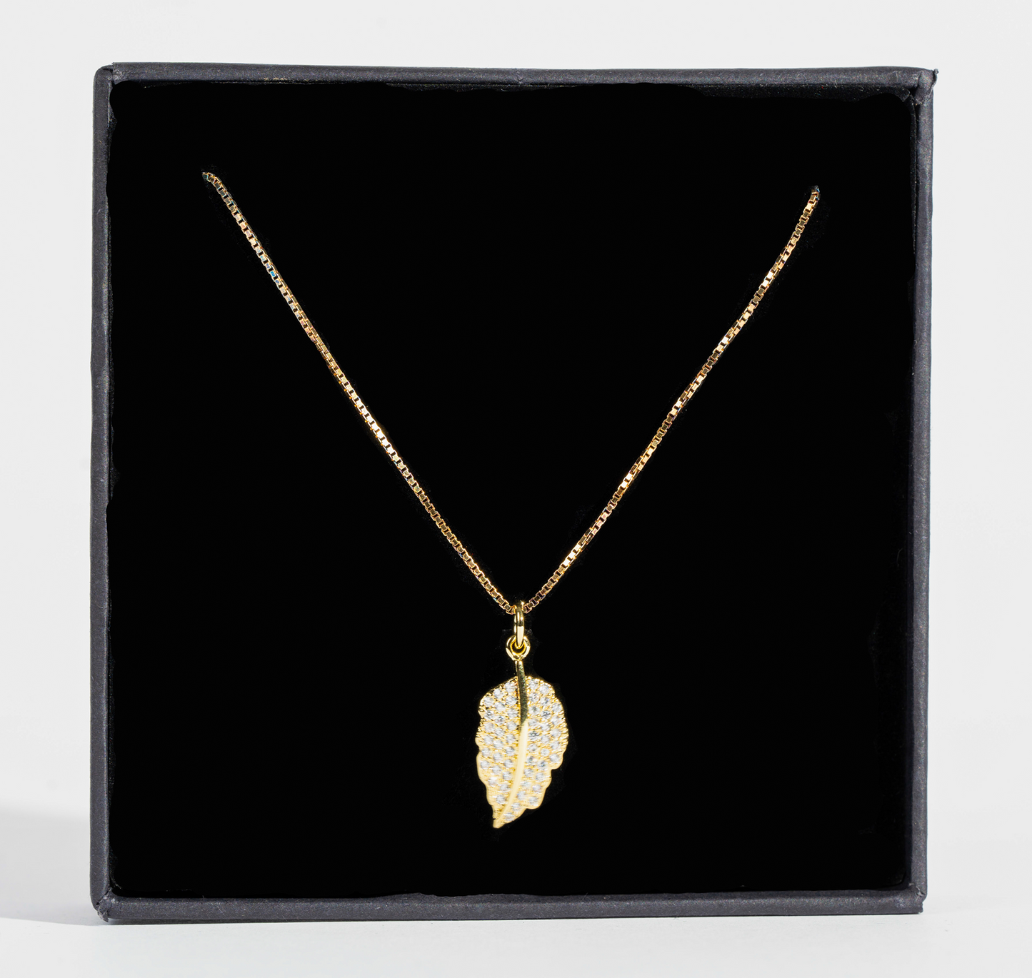 Pozlatená strieborná retiazka so zlatým listom